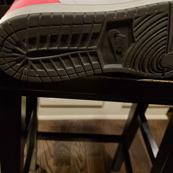 Jordan 1 High Retro VALENTINE'S DAY 2017. - Picture 5 of 6